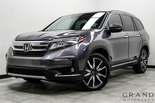 2022 Honda Pilot Touring 8-Passenger
