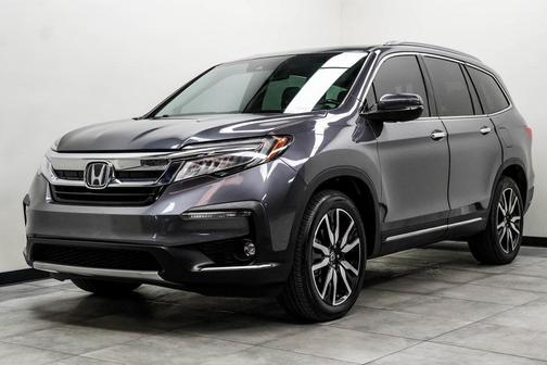 2022 Honda Pilot Touring 8-Passenger