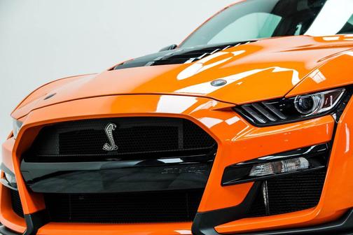 Twister Orange Tri-Coat 2020 Ford Shelby GT500 Base