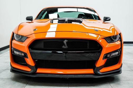Twister Orange Tri-Coat 2020 Ford Shelby GT500 Base