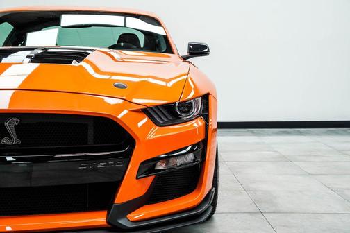Twister Orange Tri-Coat 2020 Ford Shelby GT500 Base