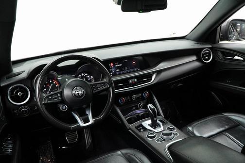 2022 Alfa Romeo Stelvio Ti