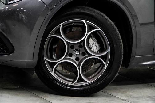 2022 Alfa Romeo Stelvio Ti