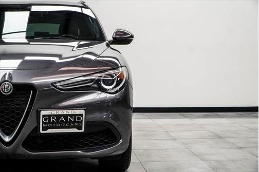 2022 Alfa Romeo Stelvio Ti