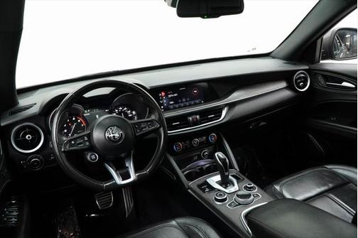 2022 Alfa Romeo Stelvio Ti