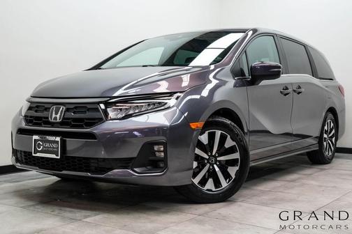 Crystal Black Pearl 2025 Honda Odyssey EX-L