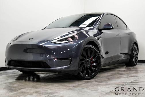 Gray 2023 Tesla Model Y Performance Dual Motor All-Wheel Drive