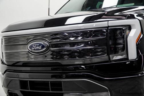 2023 Ford F-150 Lightning Platinum