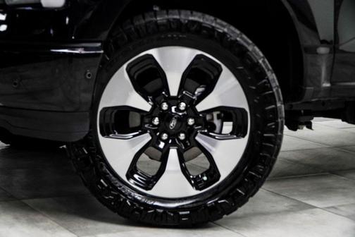2023 Ford F-150 Lightning Platinum