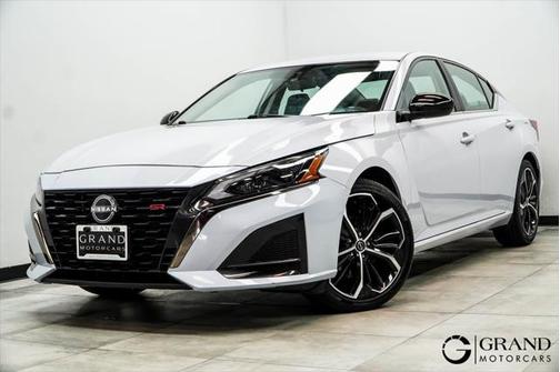 2024 Nissan Altima SR FWD