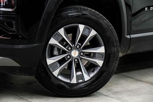 Mosaic Black Metallic 2025 Chevrolet Equinox 1LT