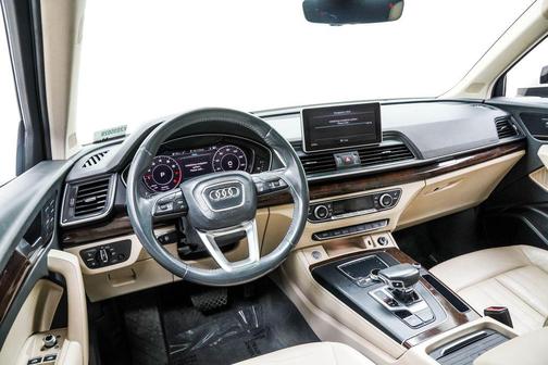 2019 Audi Q5 2.0T Premium Plus