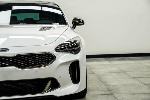 2019 Kia Stinger GT1