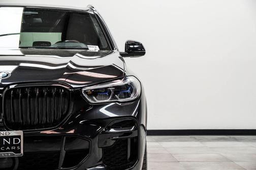 Black Sapphire Metallic 2022 BMW X5 M50i