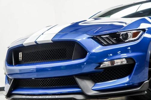2017 Ford Shelby GT350 Base