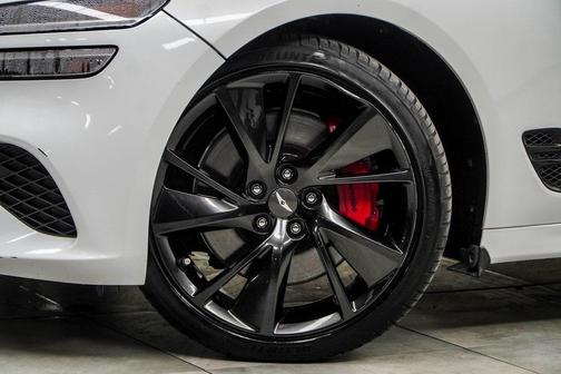 2023 Genesis G70 3.3T RWD