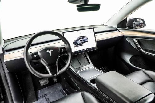 2024 Tesla Model Y Long Range Dual Motor All-Wheel Drive