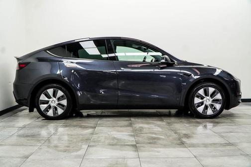 2024 Tesla Model Y Long Range Dual Motor All-Wheel Drive