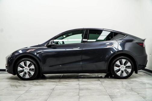 2024 Tesla Model Y Long Range Dual Motor All-Wheel Drive