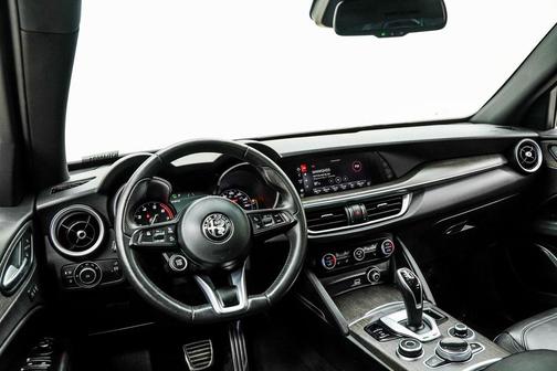 2022 Alfa Romeo Stelvio Ti