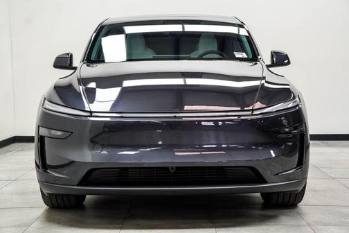 2026 Tesla Model Y Premium Rear-Wheel Drive
