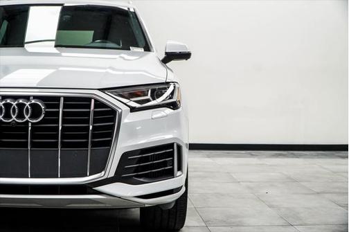 2021 Audi Q7 55 Premium Plus