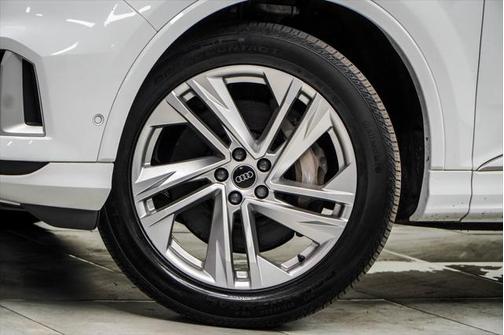 2021 Audi Q7 55 Premium Plus