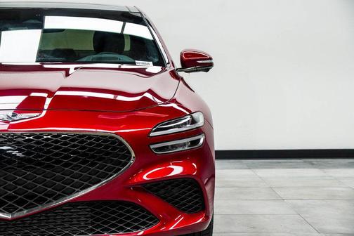 2022 Genesis G70 3.3T RWD