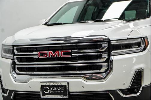 2023 GMC Acadia AWD SLT