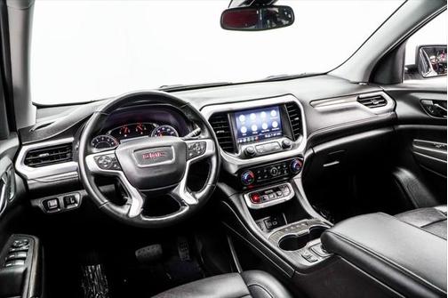 2023 GMC Acadia AWD SLT