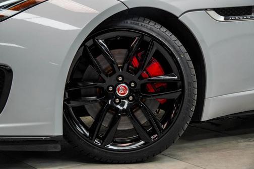 Fuji White 2018 Jaguar F-TYPE R-Dynamic