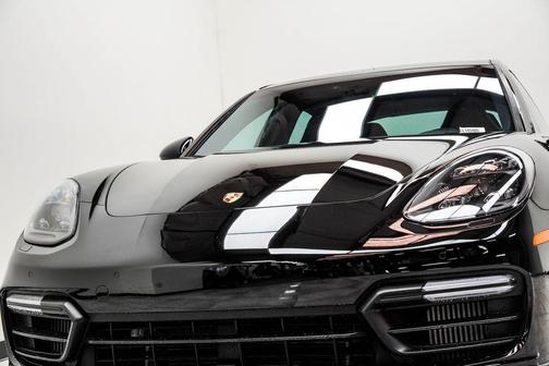 2020 Porsche Panamera GTS