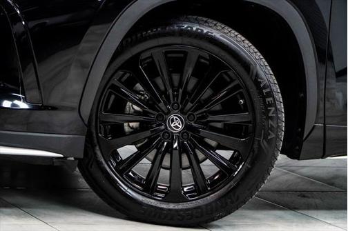 2024 Toyota Highlander XSE