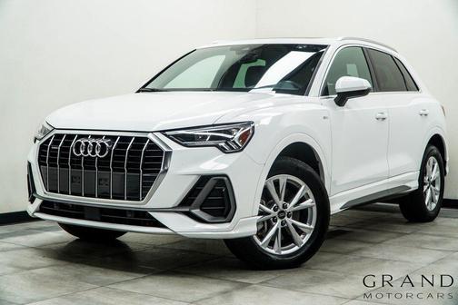 2025 Audi Q3 Premium 45 TFSI S line quattro Tiptronic