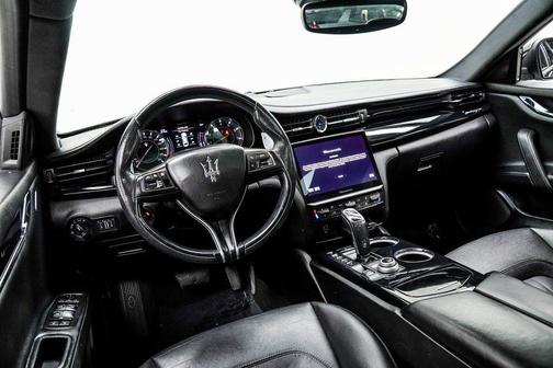 2022 Maserati Quattroporte Modena Q4
