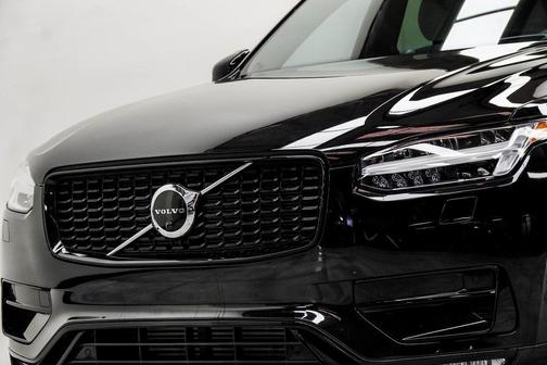 2021 Volvo XC90 T6 R-Design