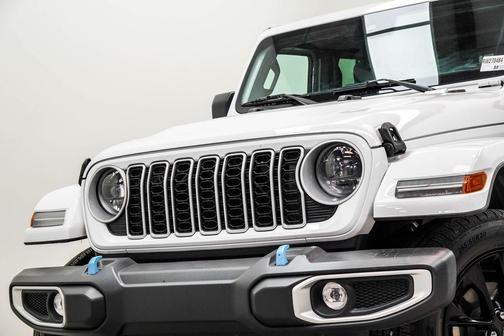 Bright White Clearcoat 2024 Jeep Wrangler 4xe Sahara
