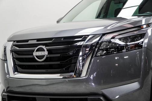 2025 Nissan Pathfinder SV 4WD