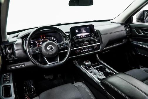 2025 Nissan Pathfinder SV 4WD