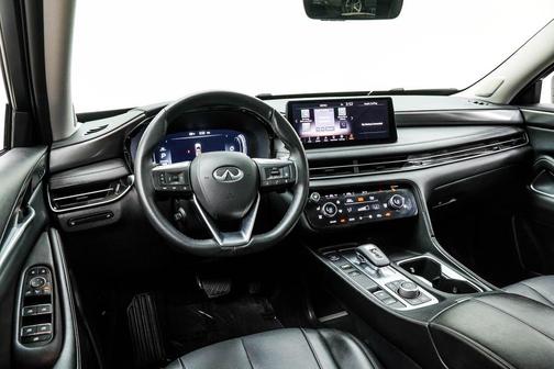 Majestic White 2025 INFINITI QX60 Luxe