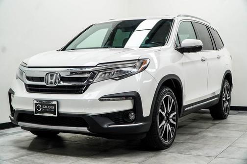 2019 Honda Pilot Touring 8-Passenger