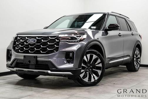 Gray Metallic 2025 Ford Explorer Platinum
