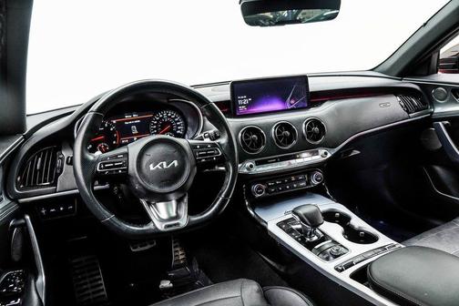 2023 Kia Stinger GT2