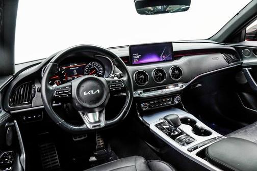 2023 Kia Stinger GT2
