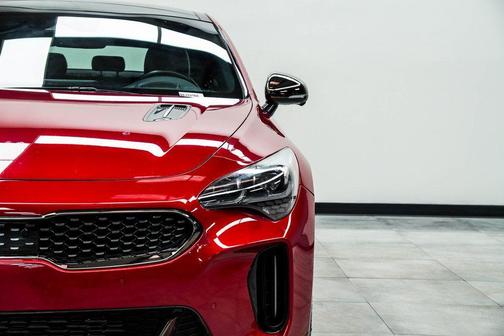 2023 Kia Stinger GT2