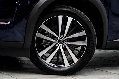 2023 Nissan Pathfinder Platinum 4WD