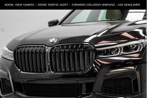 2022 BMW 740 i