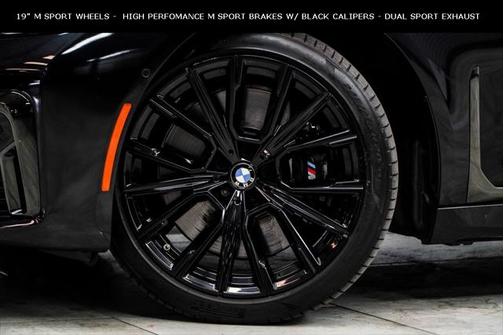 2022 BMW 740 i