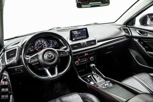 2018 Mazda Mazda3 Touring