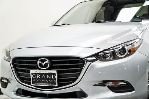 2018 Mazda Mazda3 Touring